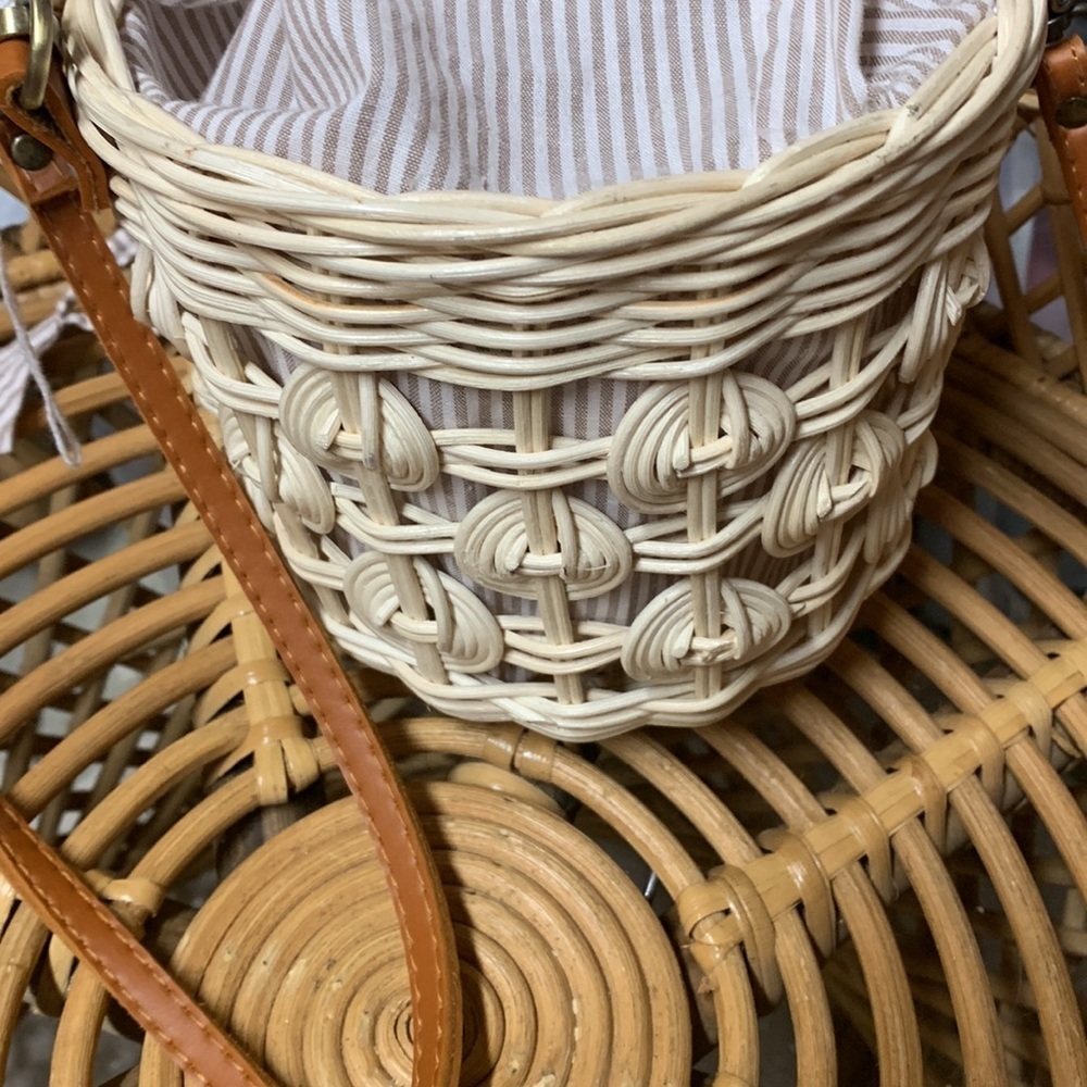 Anthropologie lined peekaboo bucket purse new without tags - Picture 7 of 10